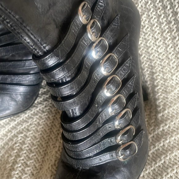 Bebe vintage leather buckle boots 7.5 - Picture 4 of 9